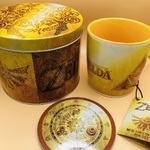 The Legend of Zelda: Golden Triforce - Mug & Coaster Tin - GP86075
